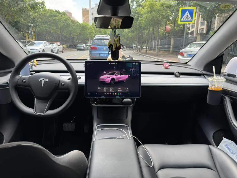 Model Y 2023 rear-wheel drive version — 7