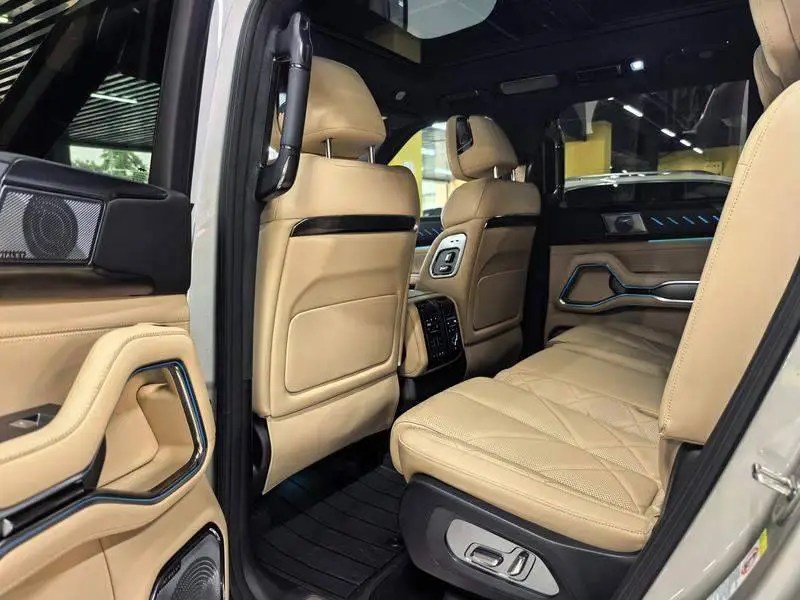 Leopard 8 2025 Smart and Brave Flagship Edition 7 Seaters — 17