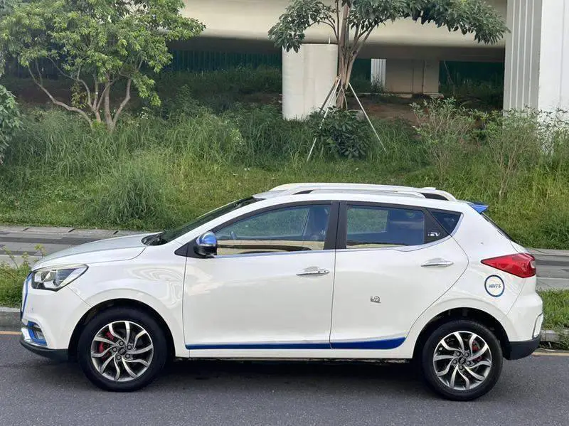 JAC iEV7S 2018 Smart Edition — 4