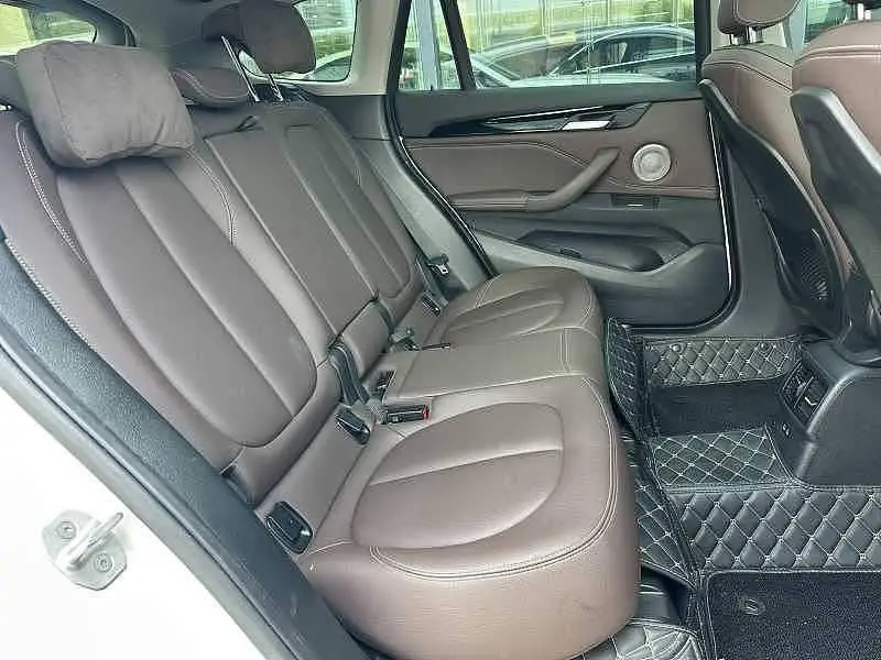 BMW X1 2022 sDrive25Li Leading Edition — 6