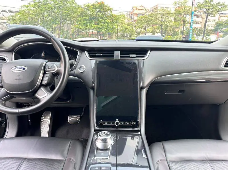 Taurus 2019 EcoBoost 245 Premium Edition — 13