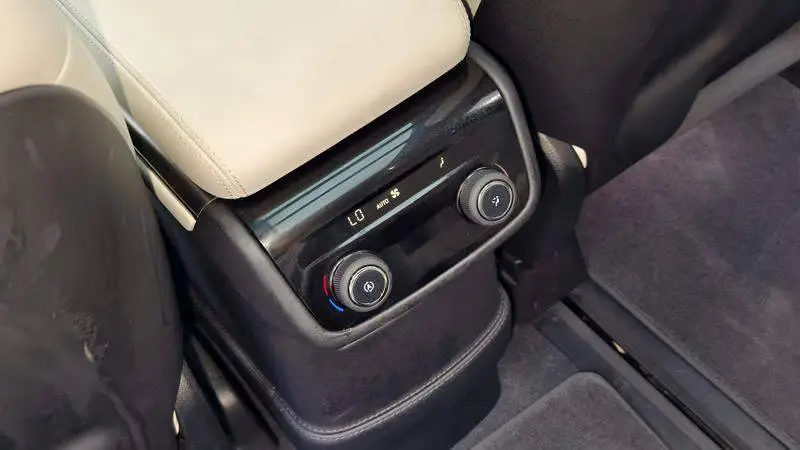 NIO ES8 2020 580KM Signature Edition Six-seat Edition — 11