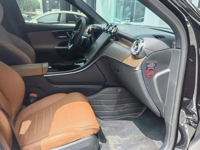 Mercedes-Benz GLC 2025 GLC 300 L 4MATIC Dynamic 5-seater — 9