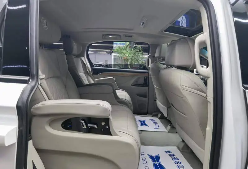 Buick GL8 2018 ES 28T Comfortable National VI — 17