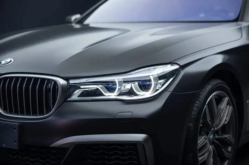 BMW 7 Series 2017 M760Li xDrive Premium Luxury Edition — 9