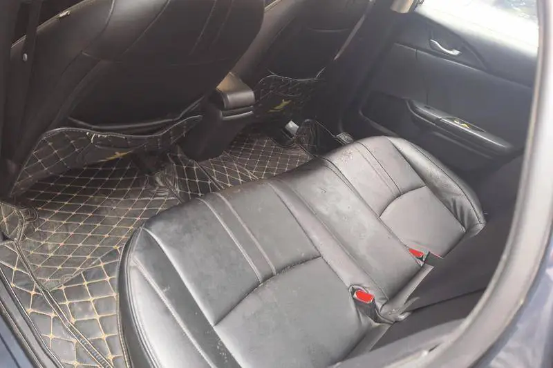 Civic 2016 180TURBO CVT Comfort Edition — 16