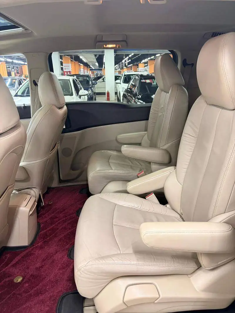 Buick GL8 2017 25S Luxury National V — 8