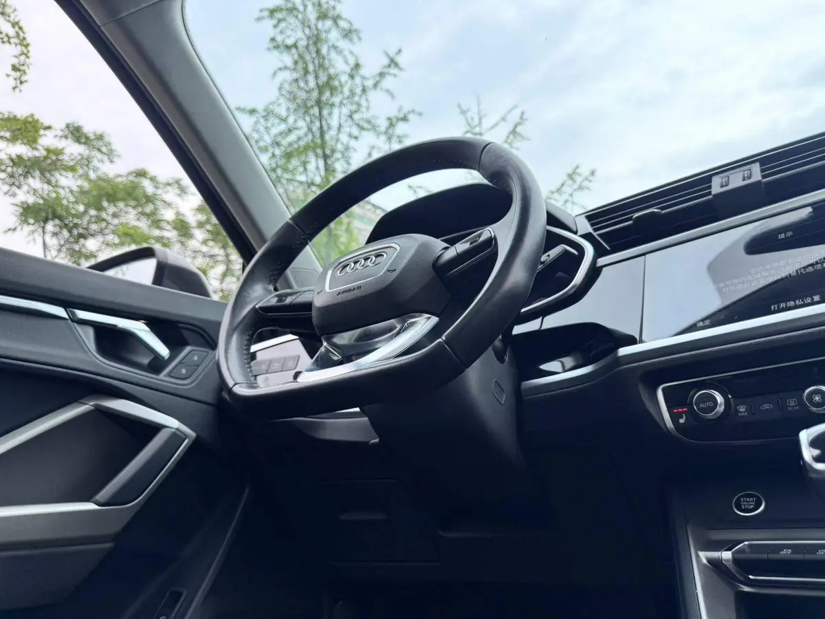Audi Q3 2022 35 TFSI Stylish and Dynamic — 16