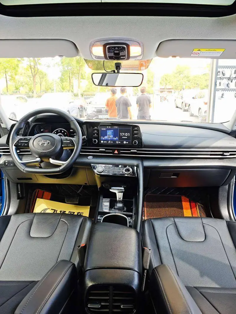 Elantra 2022 240TGDi DCT GLX Elite Edition — 12