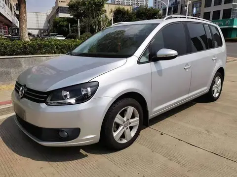 Touran 2015 1.4T Manual Fashion Edition 5 Seaters