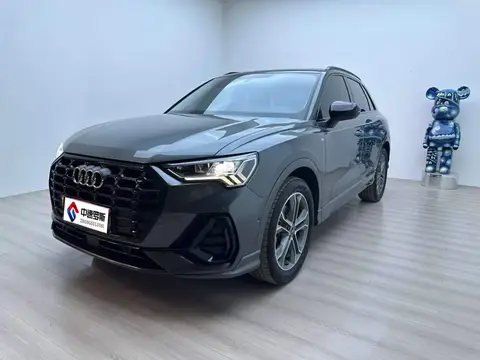 Audi Q3 2022 35 TFSI Stylish and Dynamic