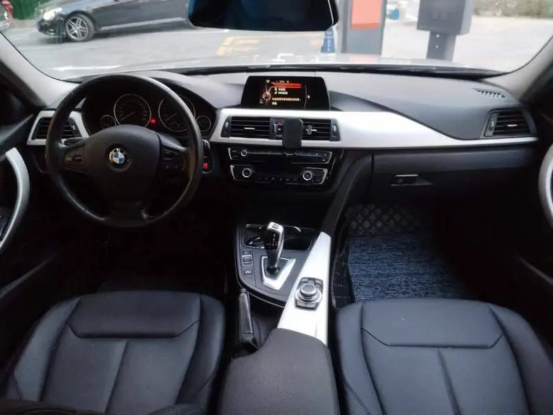 BMW 3 Series 2016 320Li Fashion Edition — 12