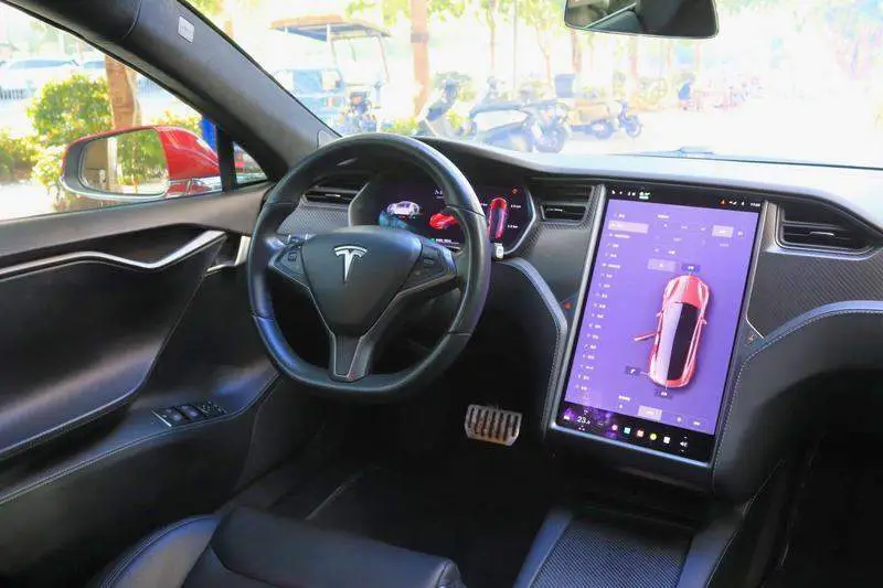 Model S 2020 Performance — 18