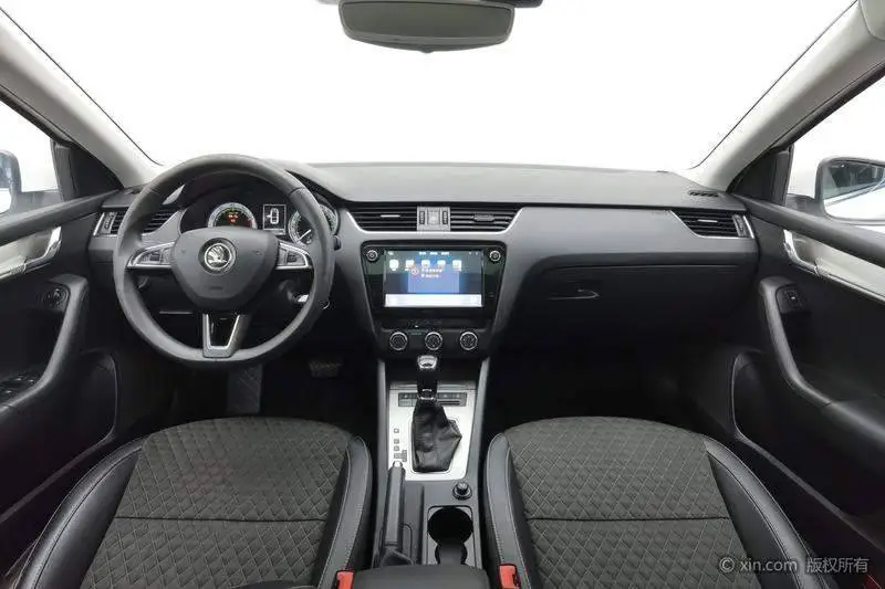 Octavia 2019 1.5L Automatic Luxury Edition — 13