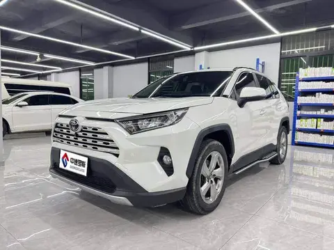 RAV4 Rongfang 2020 2.0L CVT 4WD Fashion PLUS Edition