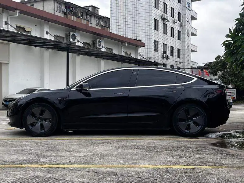 Model 3 2020 Standard Range RWD Upgraded Version — 3