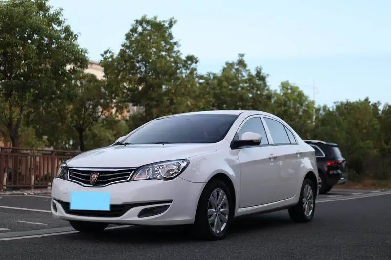 Roewe 350 2015 1.5L Manual Luxury Sunroof Edition