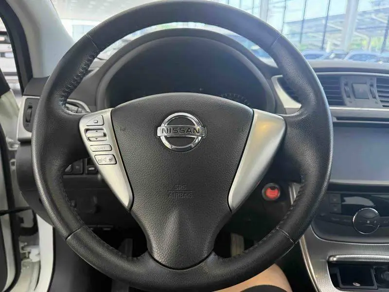 Sylphy 2014 1.6XV CVT Premium Edition — 12