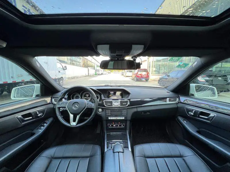 Mercedes-Benz E-Class 2015 E 260 L Sport — 7