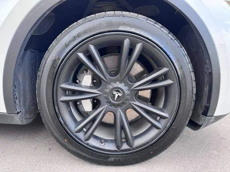 Model Y 2022 Long Range All-Wheel Drive — 7