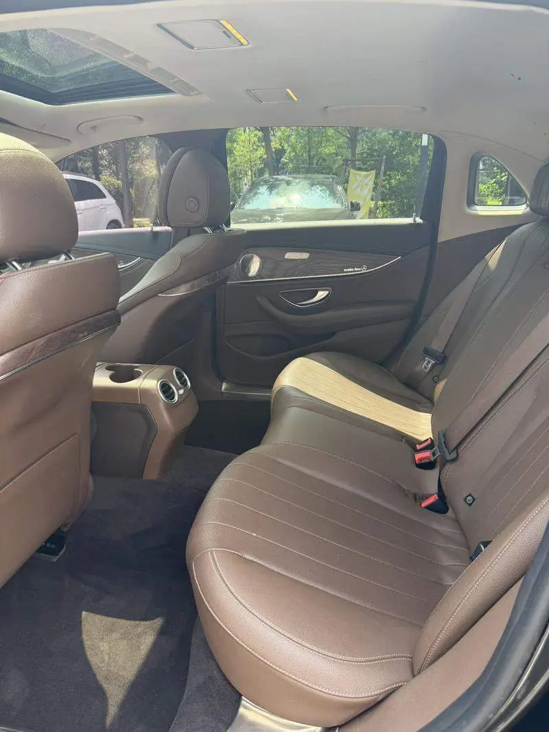 Mercedes-Benz E-Class 2019 E 260 L 4MATIC — 19