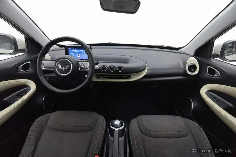 Wuling Bingo 2023 203km Light Edition — 13