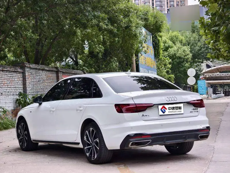 Audi A4L 2023 40 TFSI Luxury Dynamic Edition — 4