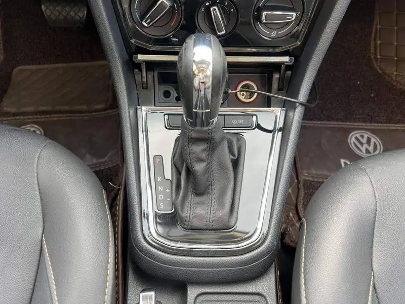 Bora 2018 1.5L Automatic Comfort — 18