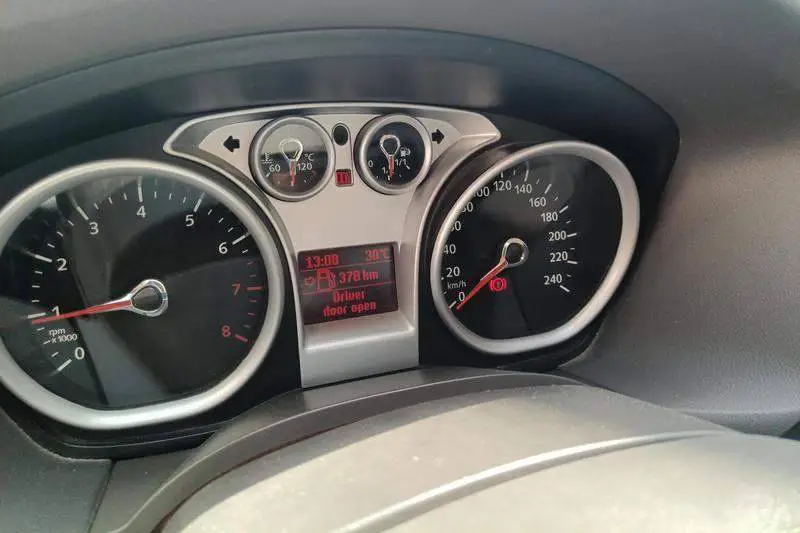 Fox 2012 Sedan Classic 1.8L Manual Basic Model — 13