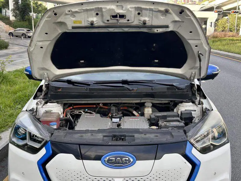 JAC iEV7S 2018 Smart Edition — 8