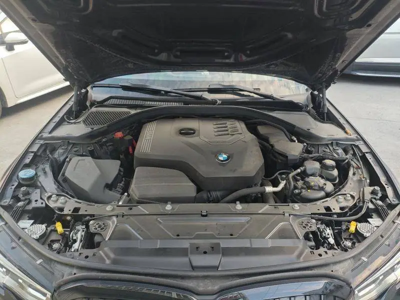 BMW 3 Series 2021 325i M Sport Night Edition — 5