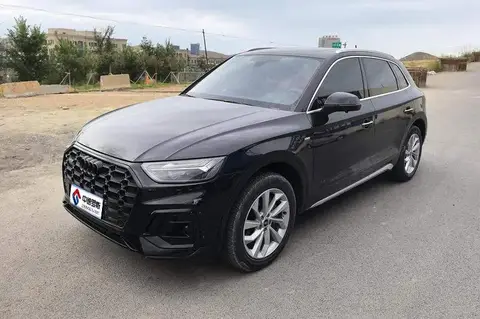 Audi Q5L 2023 40T Luxury Dynamic Model