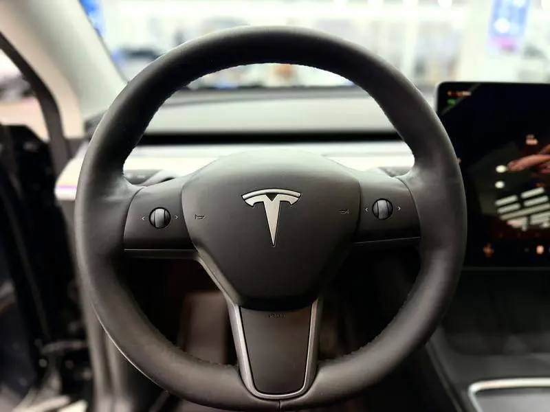 Model Y 2024 rear-wheel drive version — 13