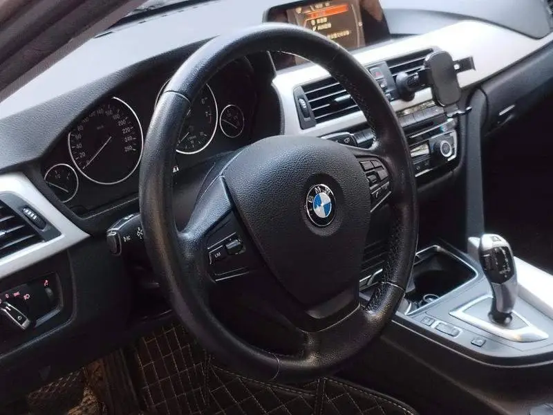 BMW 3 Series 2016 320Li Fashion Edition — 14