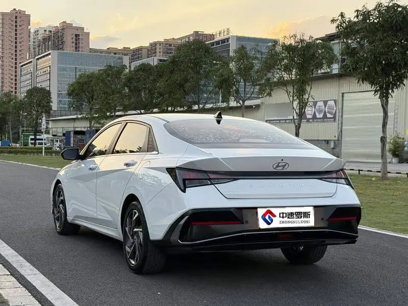 Elantra 2023 1.5L CVT GLX Elite Edition — 4