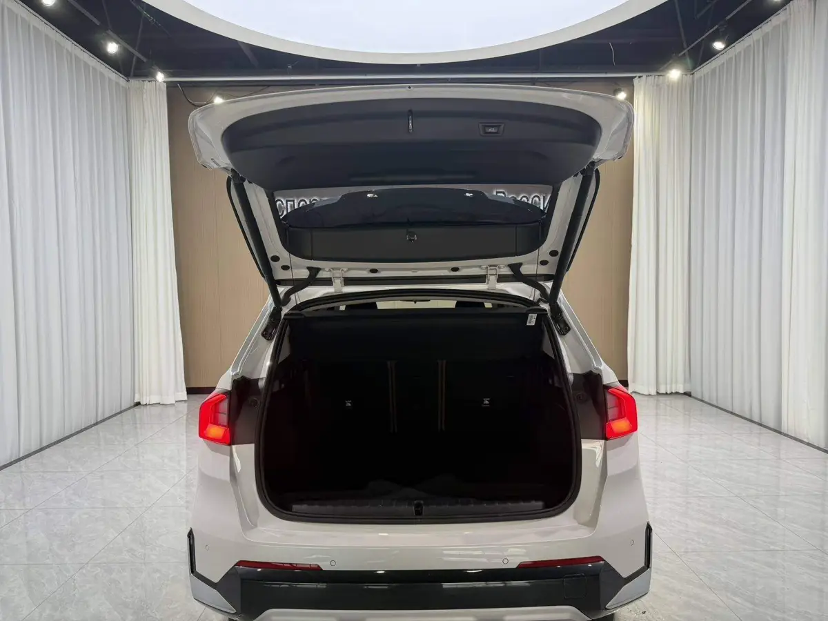 BMW X1 2023 sDrive20Li X Design Package — 17