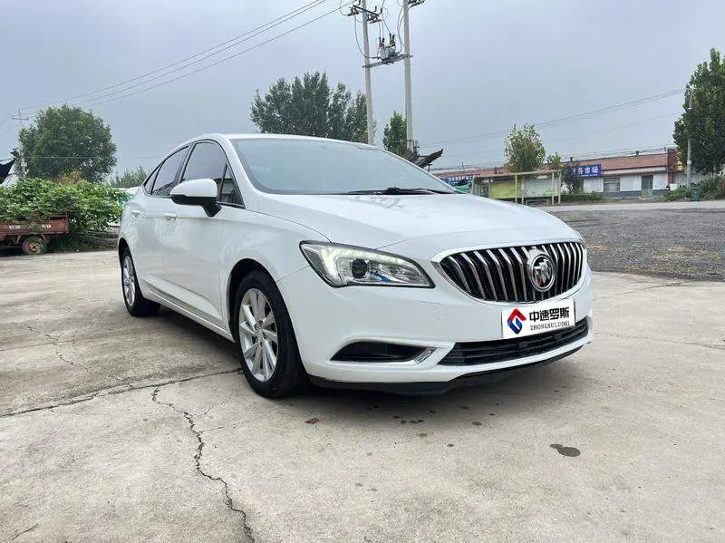 Valeant 2017 Sedan 15S Automatic Progressive — 3