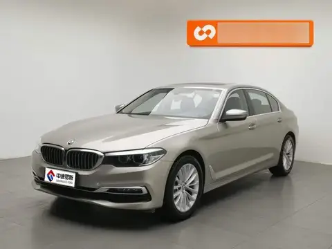 BMW 5 Series 2019 525Li Luxury Package