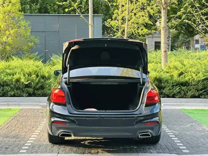BMW 5 Series 2018 facelift 530Li xDrive M Sport Package — 7