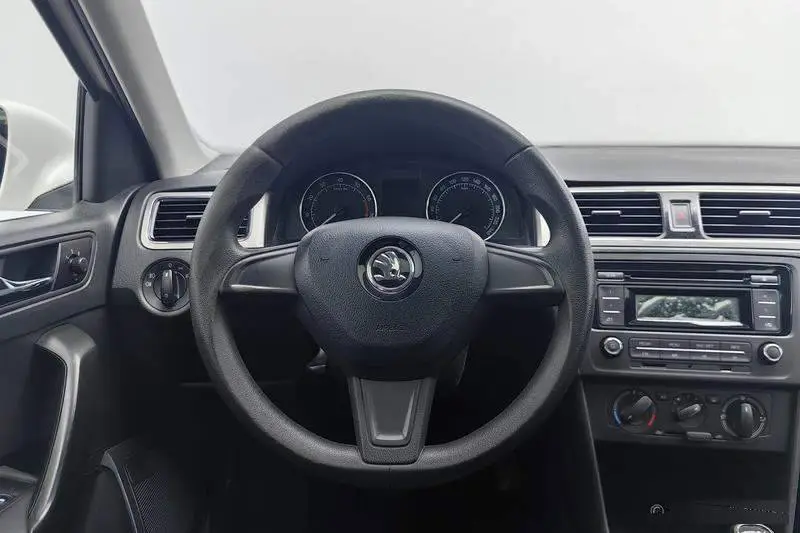 Xindong 2014 1.6L Manual Enjoy Edition — 14