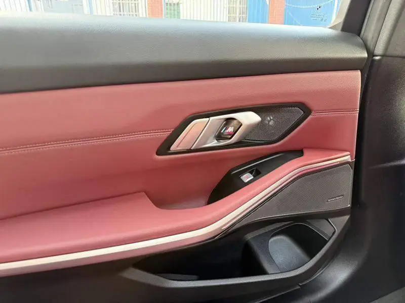 BMW 3 Series 2023 330Li M Sport Night Edition — 12