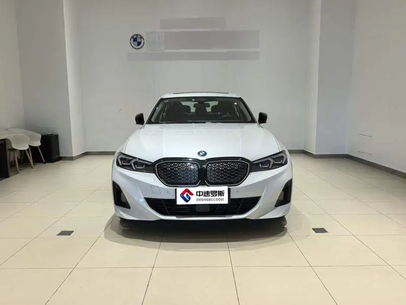 BMW i3 2025 eDrive 40 L Night Edition — 2