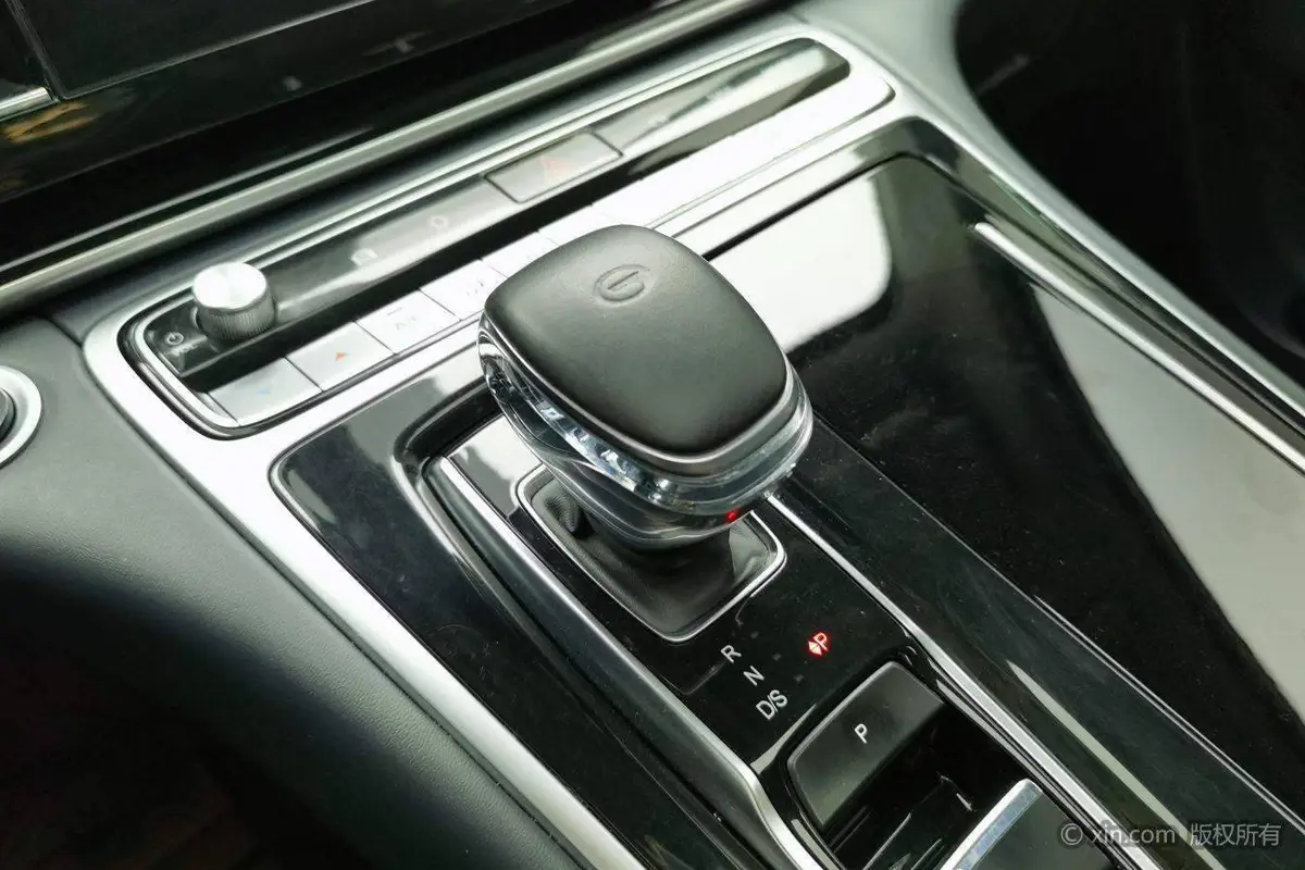 Trumpchi M8 2021 Lingxiu Series 390T Supreme Edition — 17