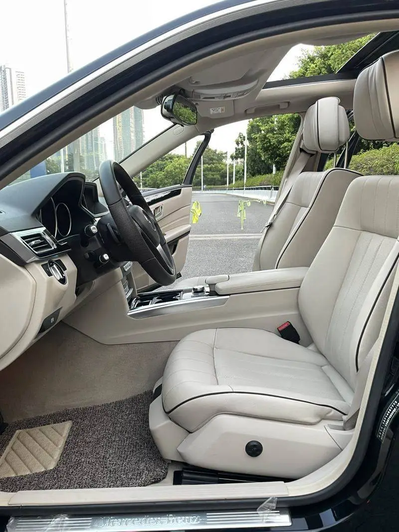 Mercedes-Benz E-Class 2015 E 260 L Sports Fashion Edition — 17
