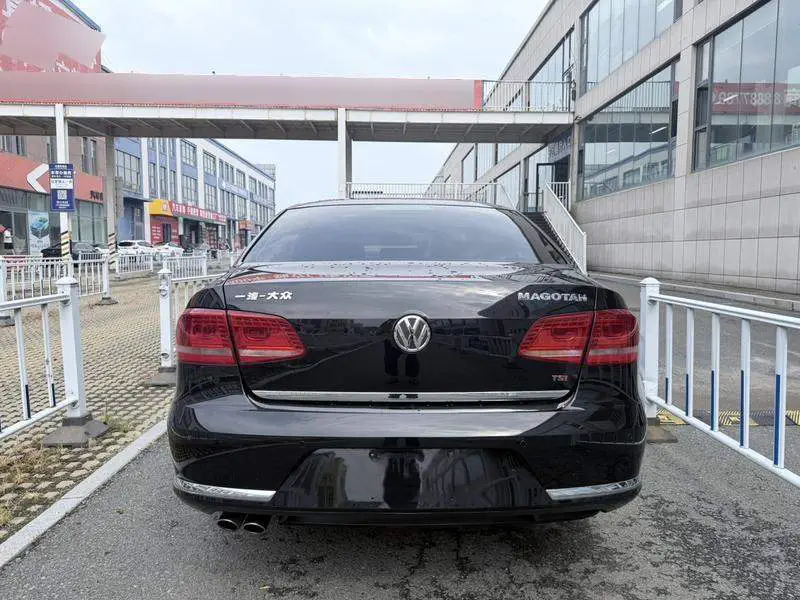 Magotan 2015 facelift 2.0TSI luxury model — 5
