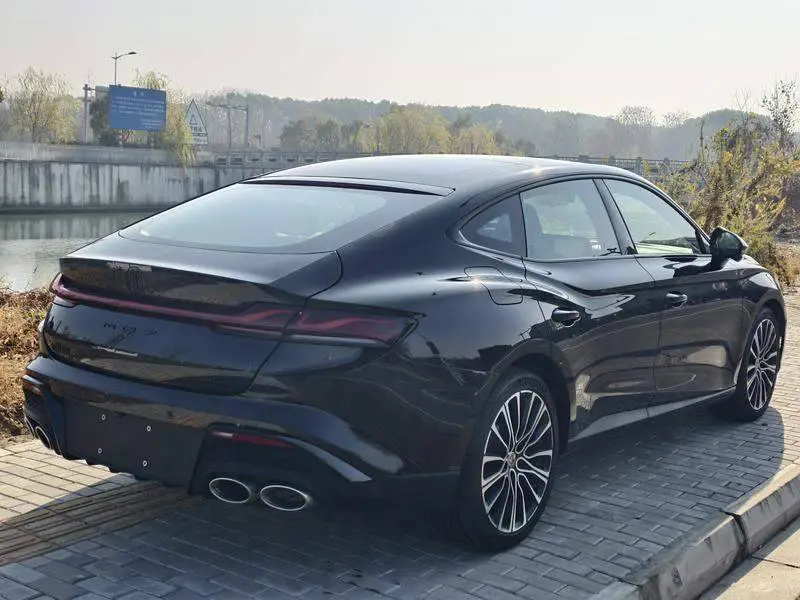 MG7 2023 1.5T DCT Elegant Edition — 7