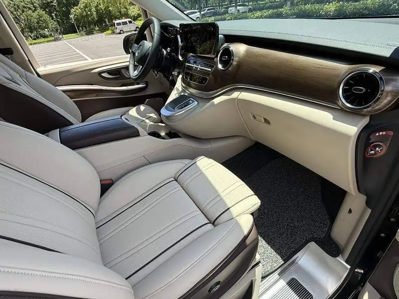 Mercedes-Benz V-Class 2022 V 260 L Long Wheelbase Luxury Edition — 6