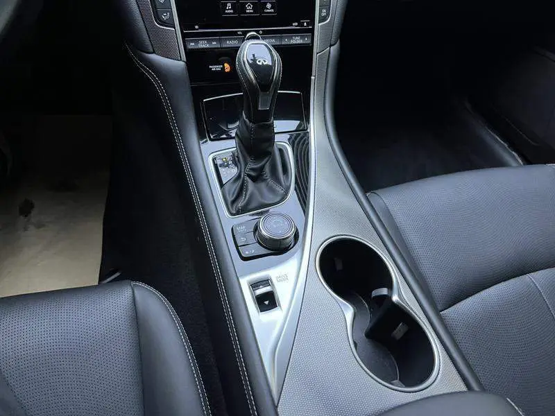 Infiniti Q50L 2018 2.0T Yixiang Edition National VI — 13