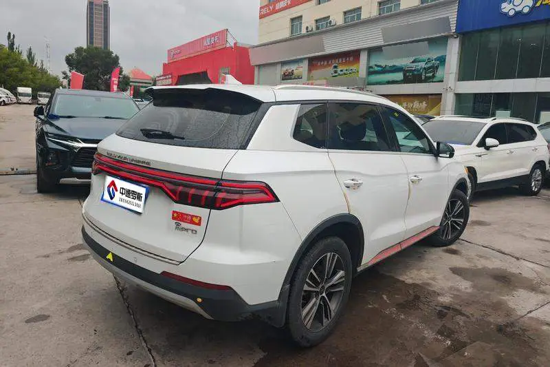 Song Pro 2019 1.5T Automatic Premium — 3