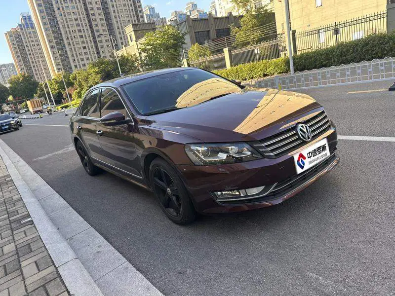 Passat 2011 1.8TSI DSG Royal Edition — 2